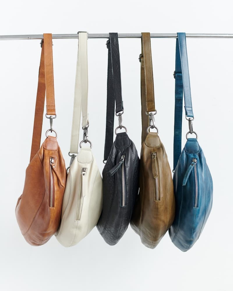 Sling bags in several colours
